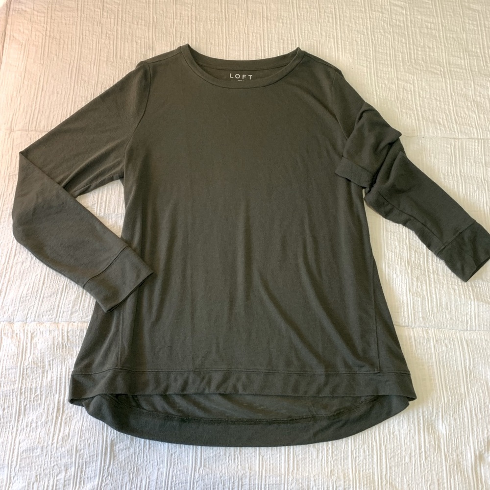 LOFT Long Sleeve Top (XL)